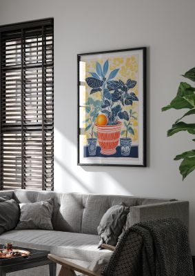 Vivid Floral Vase with Eye-Catching Contours